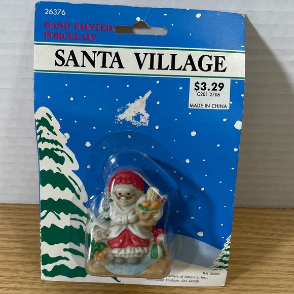1992 Fabri-Centers of America Christmas Mrs Claus Santa Village Accessory #26376 - Picture 1 of 6